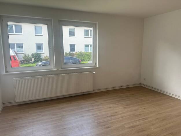 Wohnung zur Miete 790 € 4 Zimmer 69,7 m² frei ab sofort Strackerjanstraße 34 Wechloy Oldenburg 26129