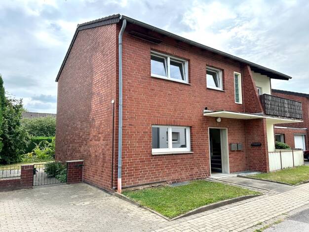 Mehrfamilienhaus zum Kauf 439.000 € 6 Zimmer 134 m² 716 m² Grundstück Anstel Rommerskirchen 41569