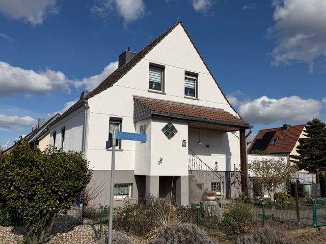 Immobilie in Wolmirstedt - Familienfreundliches Haus mit Terrasse in Wolmirstedt - Bild 2