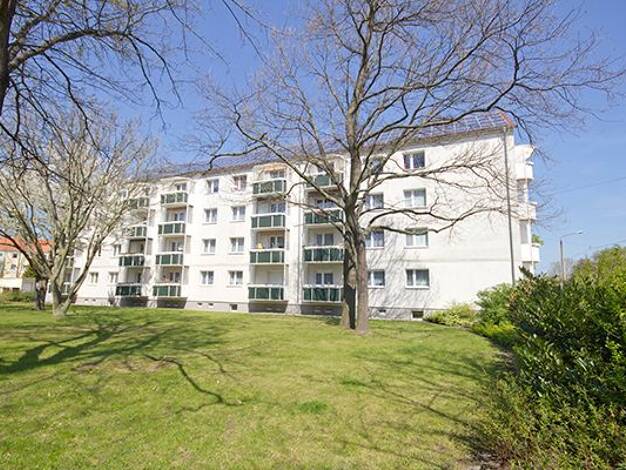 Wohnung zur Miete 518 € 3 Zimmer 58,8 m² 4. Geschoss Dessauer Straße 16 Frohe Zukunft Nord 06118