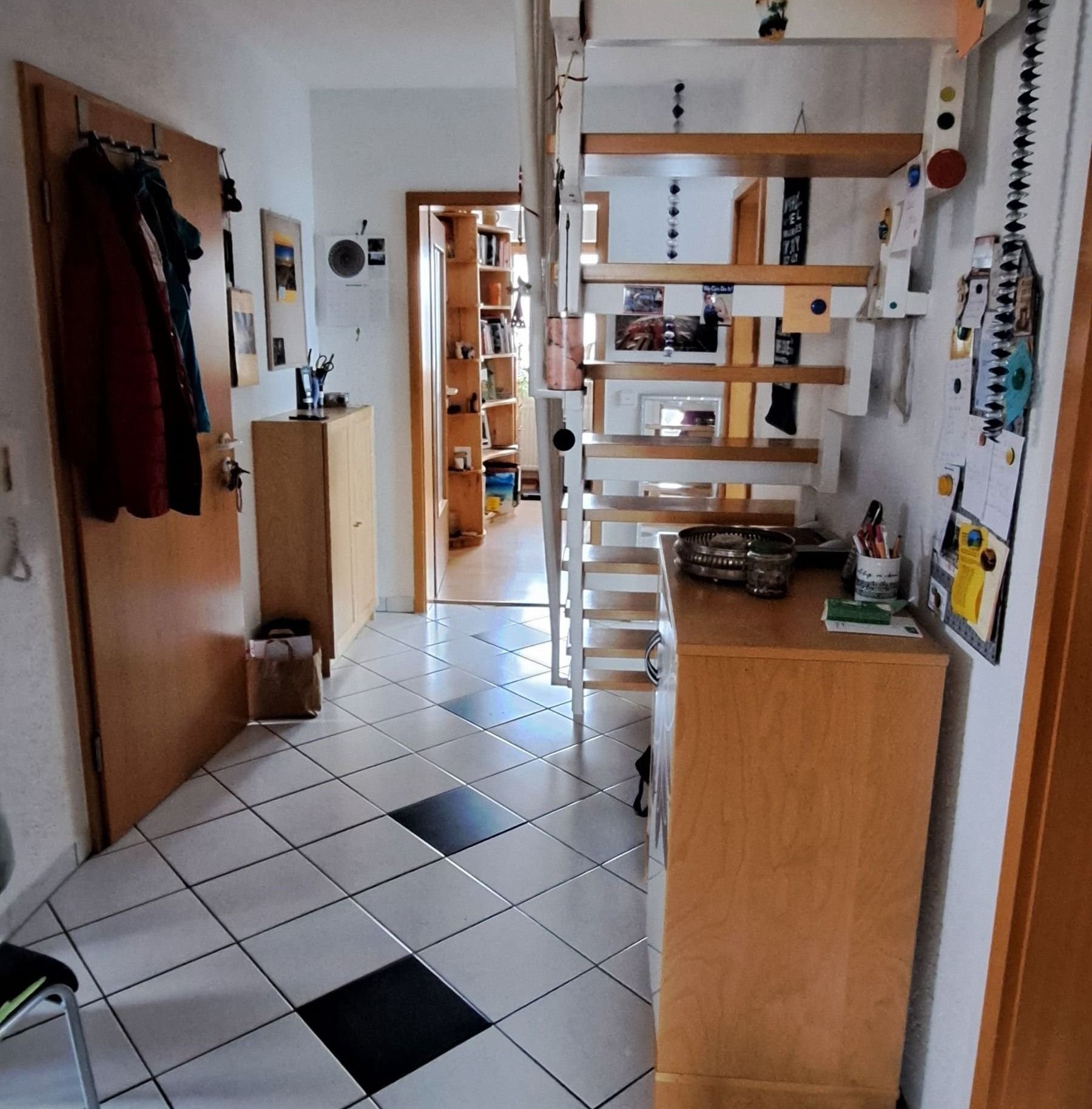 Maisonette zur Miete 1.130 € 4,5 Zimmer 113 m²<br/>Wohnfläche 2.<br/>Geschoss 01.04.2025<br/>Verfügbarkeit Büchenbach - Nord Erlangen 91056