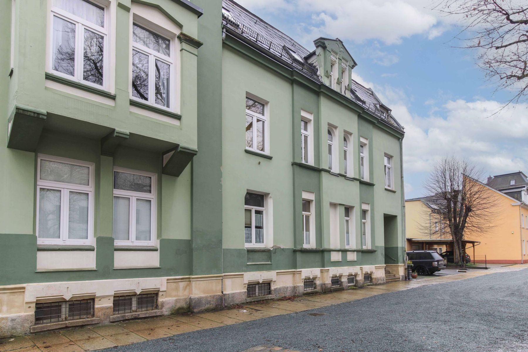 Wohn- und Geschäftshaus zum Kauf als Kapitalanlage geeignet 1.190.000 € 1.100 m²<br/>Fläche 1.507,3 m²<br/>Grundstück Greiz Greiz 07973