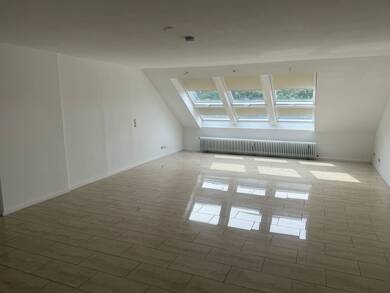Wohnung zur Miete 995 € 3,5 Zimmer 131 m² Geschoss 5/5 frei ab 01.07.2025 Burgdamm Bremen 28717