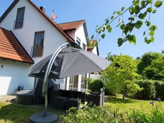 Doppelhaushälfte zum Kauf 699.000 € 4 Zimmer 118,3 m² 524 m² Grundstück frei ab sofort Eurasburg 86495