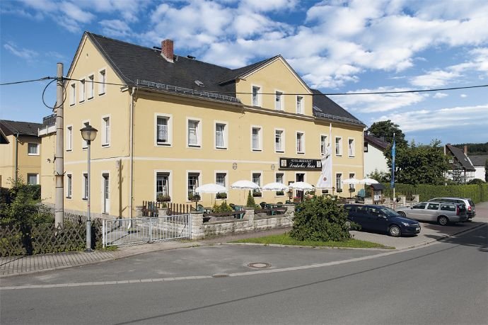 Hotel zur Versteigerung 380.000 € 23 Zimmer 150 m²<br/>Gastrofläche 1.110 m²<br/>Grundstück Cunnersdorf Gohrisch 01824