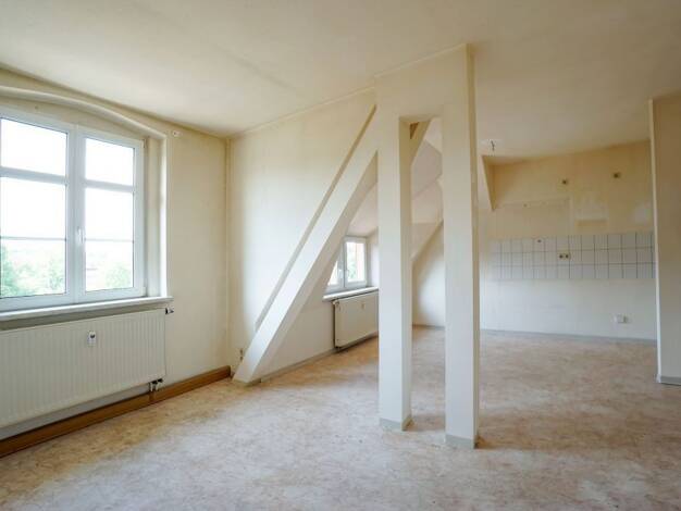 Wohnung zur Miete 220 € 2 Zimmer 43,5 m² Röntgenstraße 9 Reusa Plauen 08529