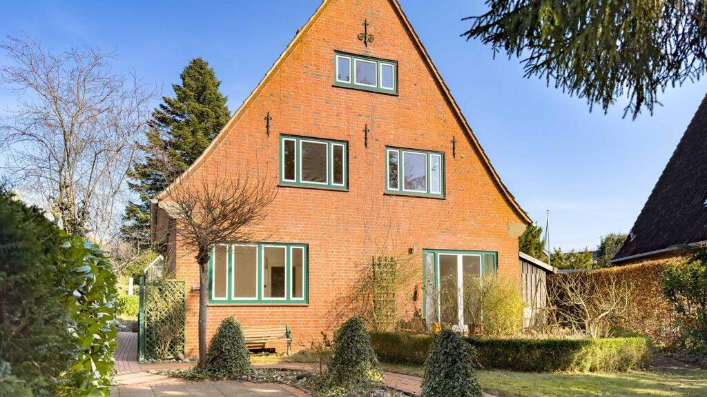 Einfamilienhaus zum Kauf 414.000 € 6 Zimmer 150 m² 864 m² Grundstück Rendsburg 24768