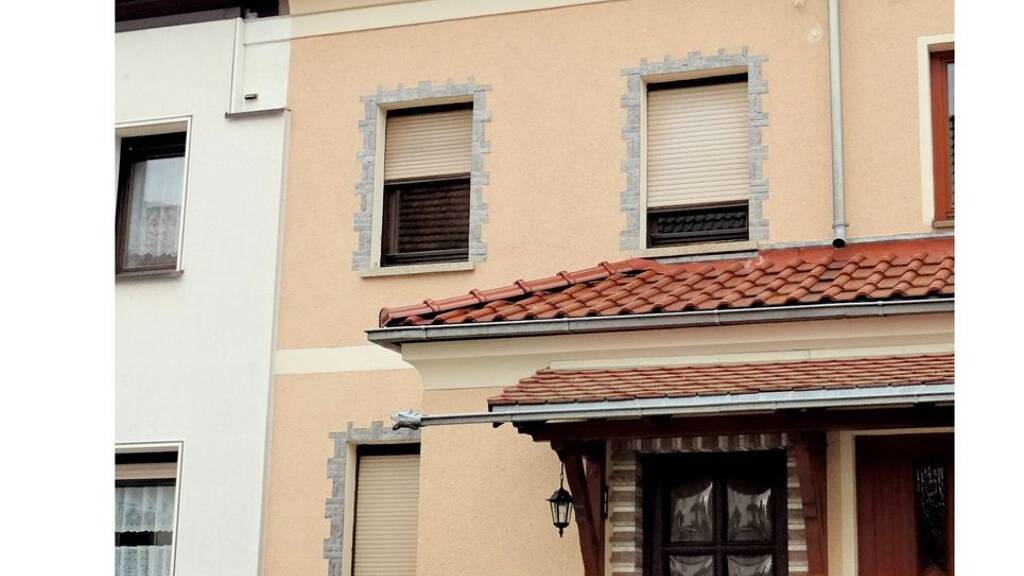 Einfamilienhaus zum Kauf 85.000 € 7 Zimmer 140 m² 360 m² Grundstück frei ab sofort Werdau Werdau 08412