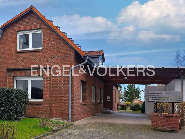 Mehrfamilienhaus zum Kauf 165.000 € 325 m² 900 m² Grundstück Schöningen 38364