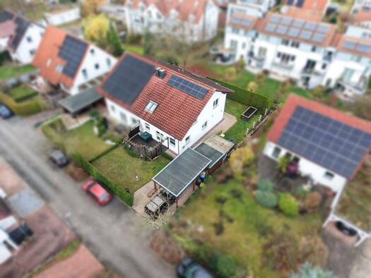 Doppelhaushälfte zum Kauf 319.000 € 5,5 Zimmer 157,5 m² 389 m² Grundstück Holzminden 37603