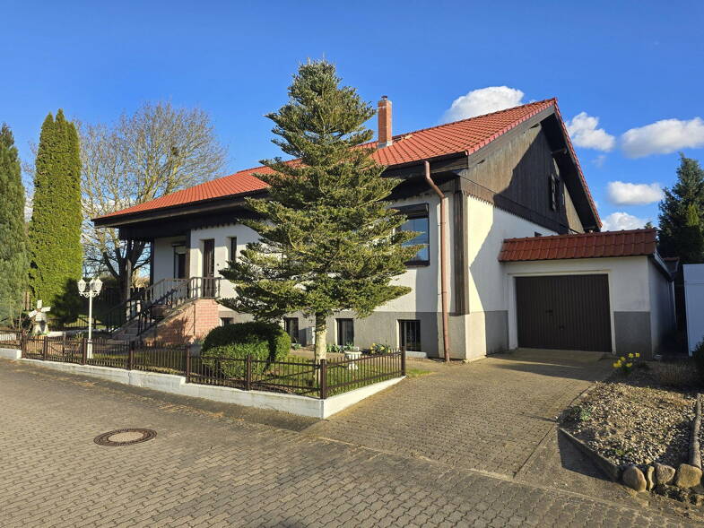Einfamilienhaus zum Kauf provisionsfrei 265.000 € 6 Zimmer 150 m² 1.377 m² Grundstück Zum Wasserturm Karow Plau am See 19395