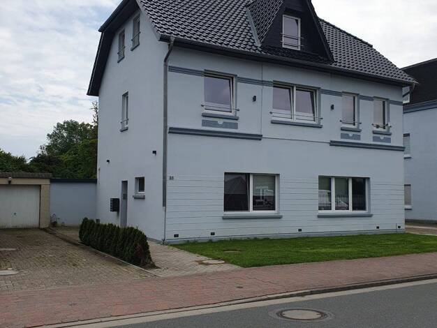 Wohnung zur Miete 820 € 5 Zimmer 84 m² 1. Geschoss Lange Straße 35 Blexen Nordenham 26954