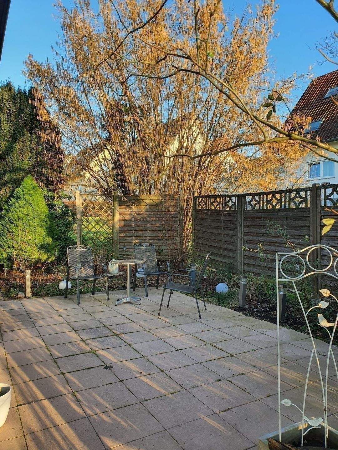 Immobilie in Lauf - LAUF: TOP-Objekt: sehr schönes, großzügiges, gepflegtes Ein- / Zwei-Familienhaus in toller, ruhiger Wohnlage von Lauf - Bild 3