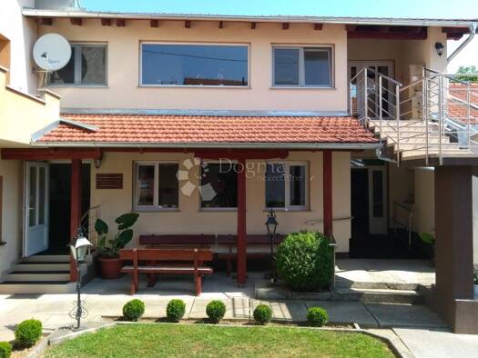 Haus zum Kauf 1 € 21 Zimmer 541 m² Trojstveni Markovac, Bjelovar Bjelovar 43000