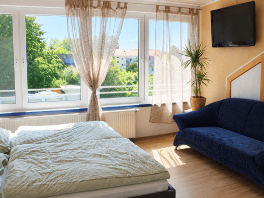 Wohnung zur Miete 995 € 2,5 Zimmer 94 m² Geschoss 2/3 frei ab 01.01.2027 Gränzendorfer Straße 8 Kaufbeuren-Neugablonz Kaufbeuren 87600