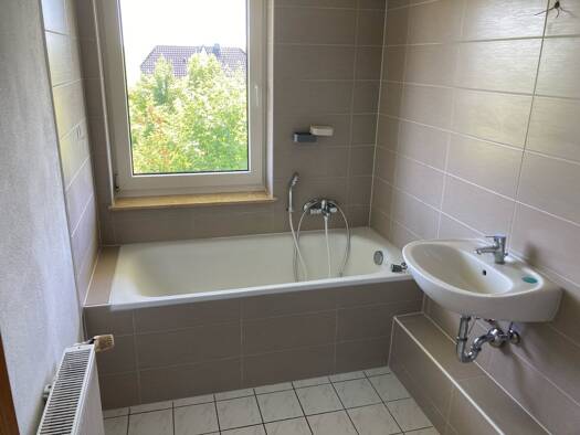 Wohnung zur Miete 444 € 3 Zimmer 79,2 m² 2. Geschoss Am Sportplatz 10 Seehausen Wanzleben-Börde 39164
