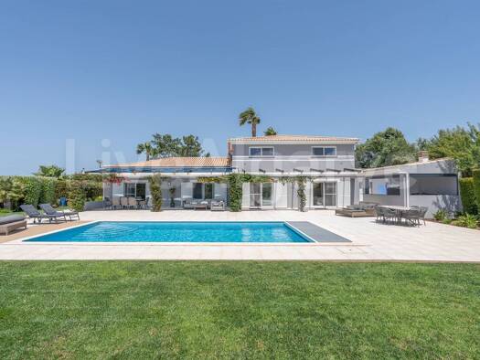 Haus zum Kauf 1.750.000 € 191 m² 43.880 m² Grundstück Bensafrim e Barão de São João 8600