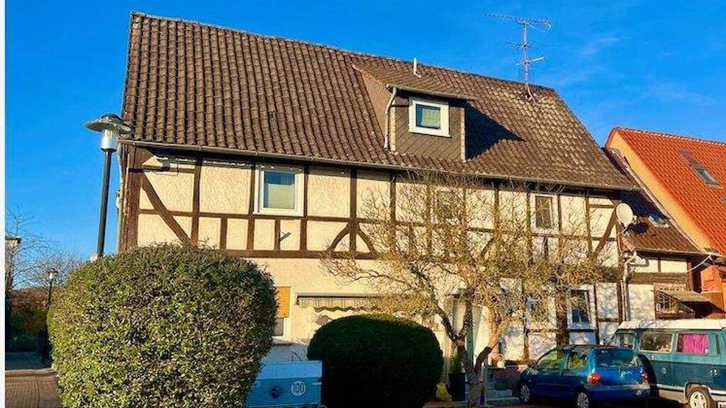 Haus zum Kauf 98.000 € 5 Zimmer 144 m² 630 m² Grundstück Jestädt Meinhard- Jestädt 37276