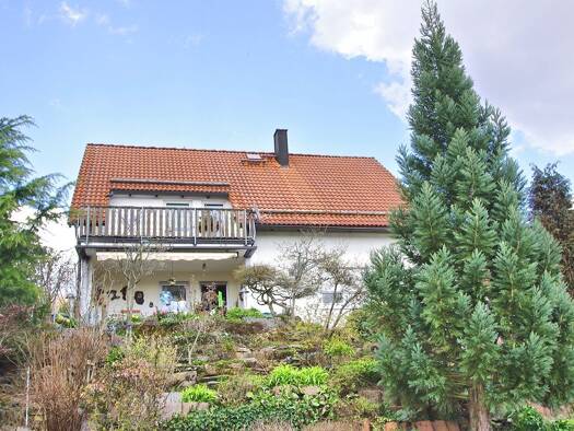 Wohnung zum Kauf provisionsfrei 125.000 € 3 Zimmer 84 m² 1. Geschoss Mengersgereuth-Hämmern Frankenblick 96528