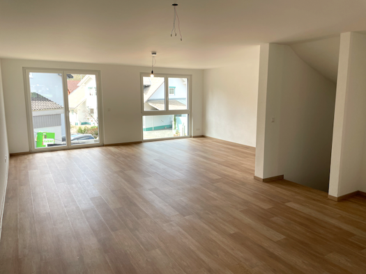 Reihenmittelhaus zum Kauf provisionsfrei 751.500 € 5,5 Zimmer 160 m² 180 m² Grundstück frei ab 01.10.2026 Wehratalstraße 31c Öflingen Wehr 79664
