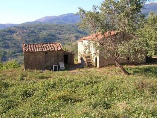 Einfamilienhaus zum Kauf 400.000 € 1 Zimmer 350 m² 20.000 m² Grundstück Bucine 52021