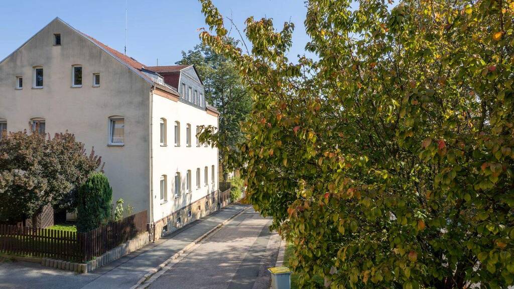 Mehrfamilienhaus zum Kauf als Kapitalanlage geeignet 200.000 € 408,4 m² 910 m² Grundstück Lichtenstein Lichtenstein/Sachsen 09350