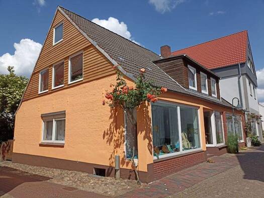Haus zum Kauf 219.000 € 6 Zimmer 125 m² 339 m² Grundstück Meldorf 25704