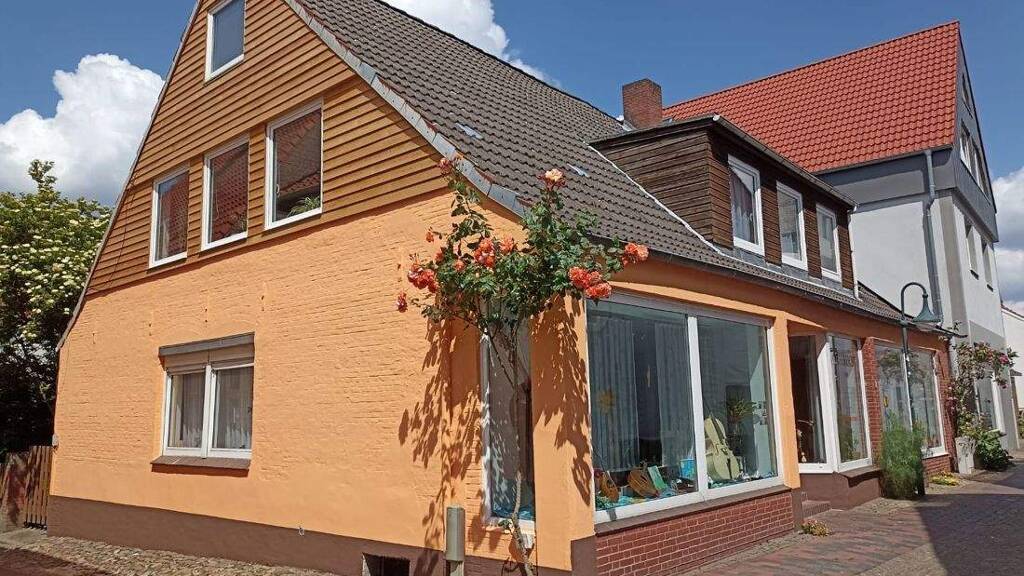Haus zum Kauf 219.000 € 6 Zimmer 125 m² 339 m² Grundstück Meldorf 25704