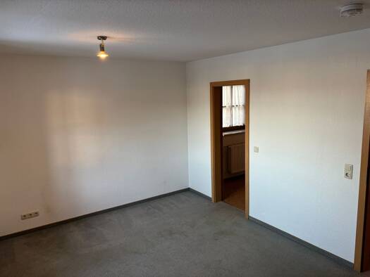 Wohnung zur Miete 399 € 1,5 Zimmer 30 m² Geschoss EG/2 frei ab sofort Schwanfeld 97523