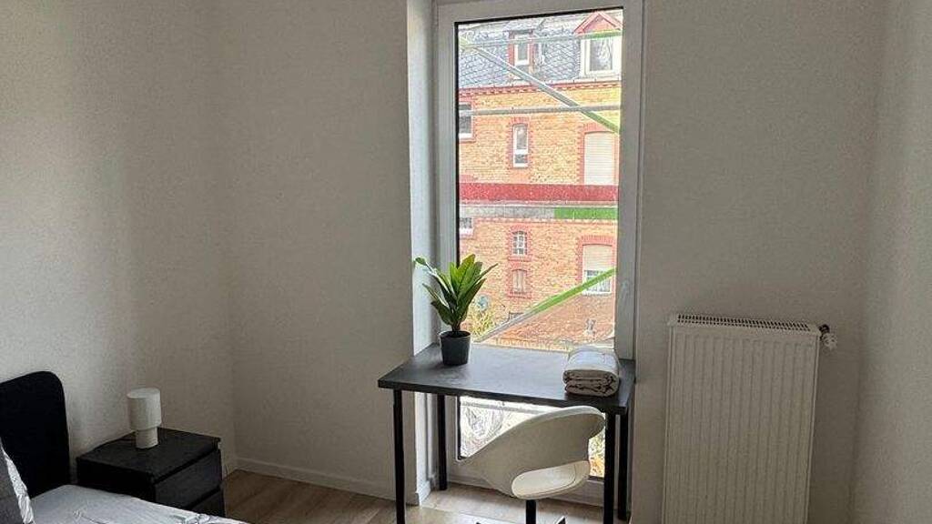 WG-Zimmer zur Miete 440 € 1 Zimmer 14 m² 2. Geschoss frei ab sofort Pfälzer Straße 10 Unterliederbach Frankfurt am Main 60327