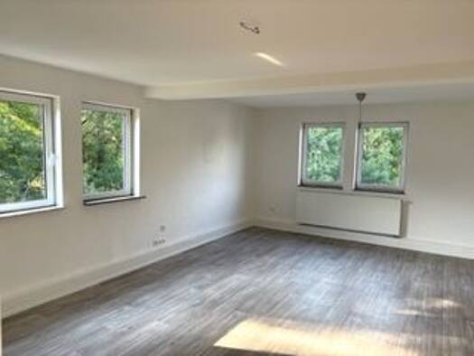 Wohnung zur Miete 550 € 3 Zimmer 75 m² 1. Geschoss frei ab 01.10.2025 Uschlag Staufenberg 34355