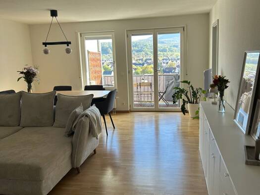 Wohnung zur Miete 925 € 3 Zimmer 78 m² Geschoss 2/3 frei ab 01.01.2027 Gomaringen Gomaringen 72810