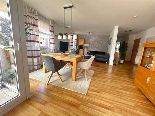Wohnung zur Miete 990 € 3 Zimmer 97 m² Geschoss 2/3 frei ab 01.10.2026 Holzhausen Bad Salzuflen 32107