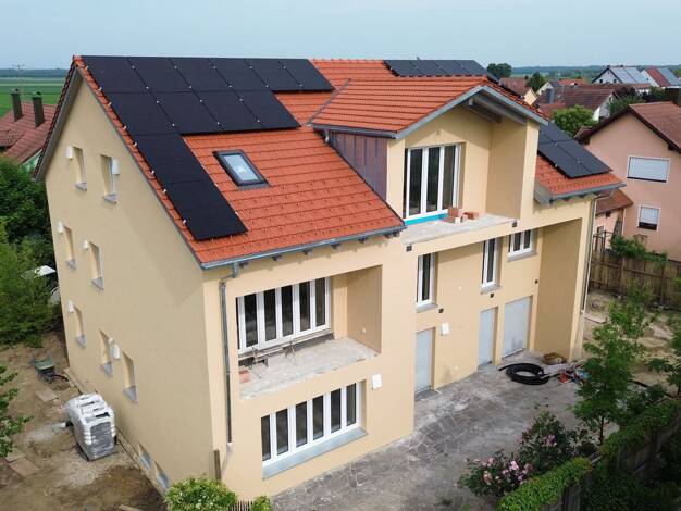 Wohnung zur Miete - Erstbezug 1.250 € 4 Zimmer 108,6 m² 2. Geschoss frei ab 01.08.2025 Pfatter Pfatter 93102