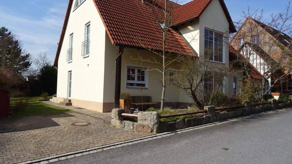 Einfamilienhaus zum Kauf 590.000 € 8 Zimmer 200 m² 830 m² Grundstück Abenberg 91183