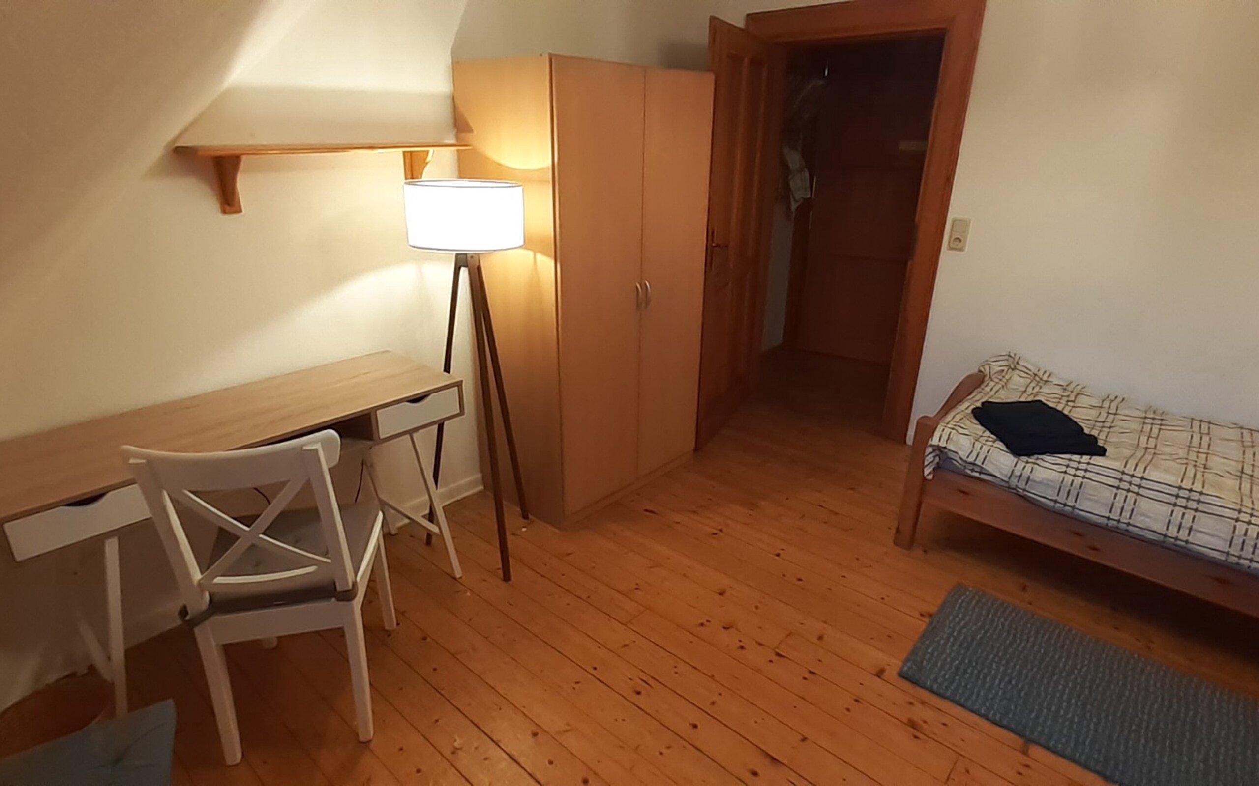 Wohnung zur Miete Wohnen auf Zeit 2.050 € 2 Zimmer 68 m²<br/>Wohnfläche ab sofort<br/>Verfügbarkeit Florastr. 0 Nippes Köln - Nippes 50733