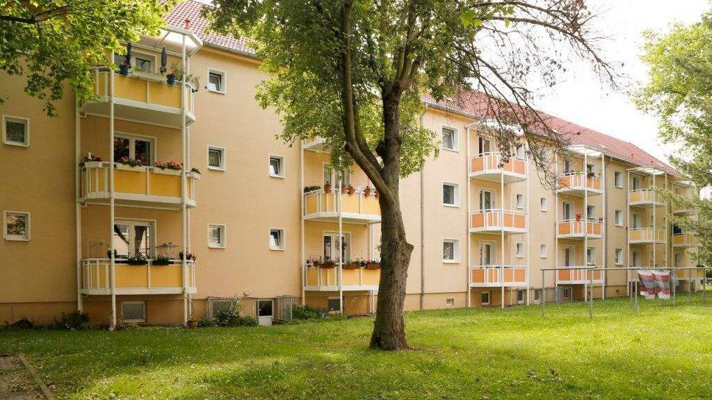 Wohnung zur Miete 382 € 3 Zimmer 63,7 m² EG frei ab 01.06.2026 Tagewerbener Str. 53a Weißenfels 06667