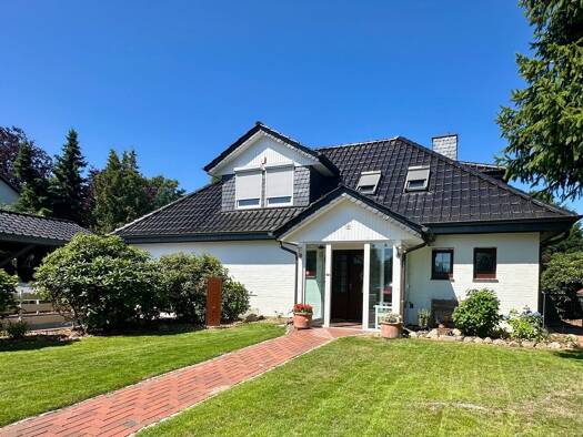 Einfamilienhaus zum Kauf 469.000 € 7 Zimmer 186 m² 1.049 m² Grundstück Stuhr 28816
