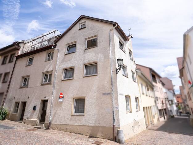 Stadthaus zum Kauf 139.000 € 6 Zimmer 140,6 m² 74 m² Grundstück Rottweil 78628