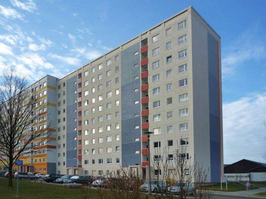 Wohnung zur Miete 540 € 3 Zimmer 81,8 m² 5. Geschoss frei ab 01.09.2026 Otto-Rothe-Straße 16 Lusan Gera 07549