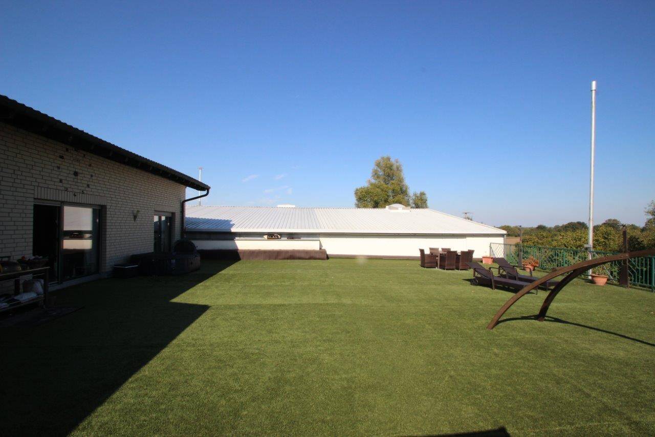 Property thumbnail 11