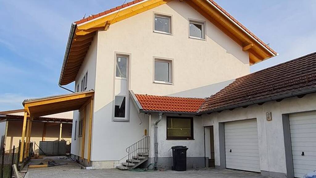 WG-Zimmer zur Miete 1.450 € 5 Zimmer 132 m² Geschoss 1/2 frei ab 01.05.2026 Siemensstraße 5 Weiding Polling 84570