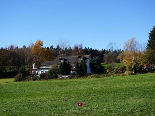 Gewerbeobjekt zum Kauf als Kapitalanlage geeignet 529.000 € 4 Zimmer 106 m² 1.258 m² Grundstück Greising Deggendorf 94469