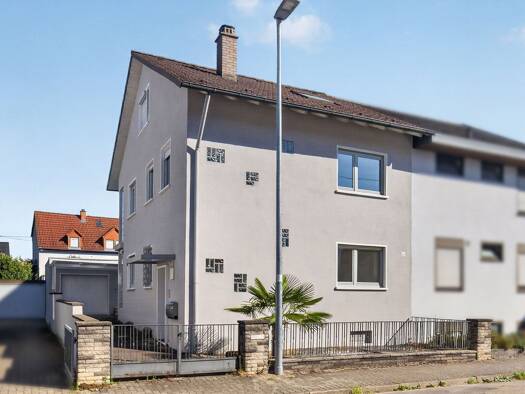 Doppelhaushälfte zum Kauf 549.000 € 6 Zimmer 116 m² 393 m² Grundstück Neureut Neureut 76149