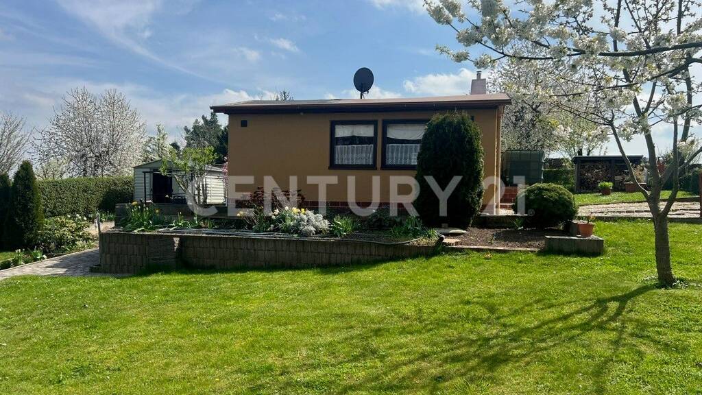 Haus zum Kauf 35.000 € 2 Zimmer 42 m² 560 m² Grundstück frei ab sofort Bad Köstritz 07586