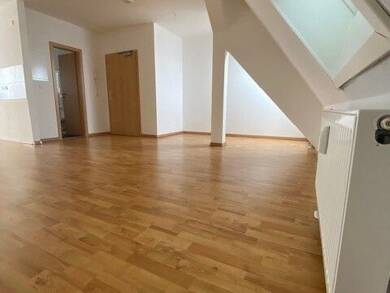 Wohnung zur Miete 575 € 3 Zimmer 67,1 m² Dachgeschoss, EG Sondershäuser Straße 6 Arnstadt Arnstadt 99310