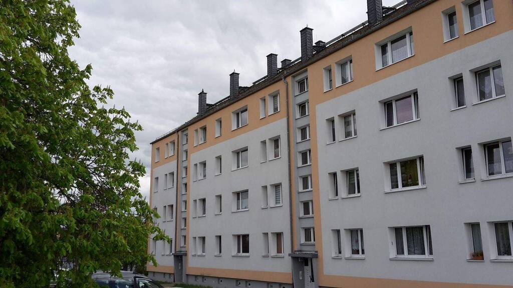 Wohnung zur Miete 370 € 3 Zimmer 57 m² 3. Geschoss Windmühlenweg 30 Schleiz 07907