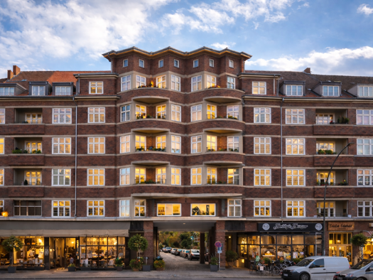 Wohnung zum Kauf 645.000 € 2 Zimmer 70,4 m² Geschoss 2/5 Winterhude Hamburg 22299