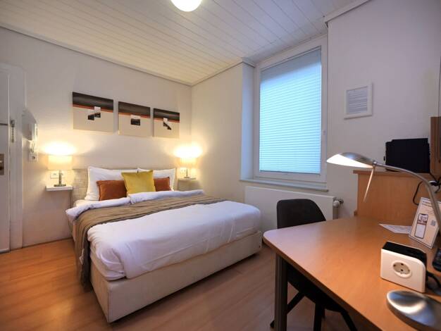 Studio zur Miete Wohnen auf Zeit 2.670 € 1 Zimmer 30 m² frei ab sofort Speyer 67346