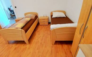 WG-Zimmer zur Miete Wohnen auf Zeit 610 € 16 m² frei ab 30.06.2025 Neckarstraße 0 Innenstadt - Ost Esslingen Zentrum 73728